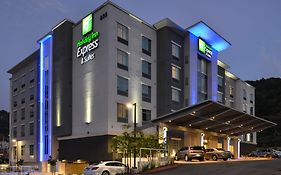 Holiday Inn Express & Suites San Diego - Mission Valley By Ihg